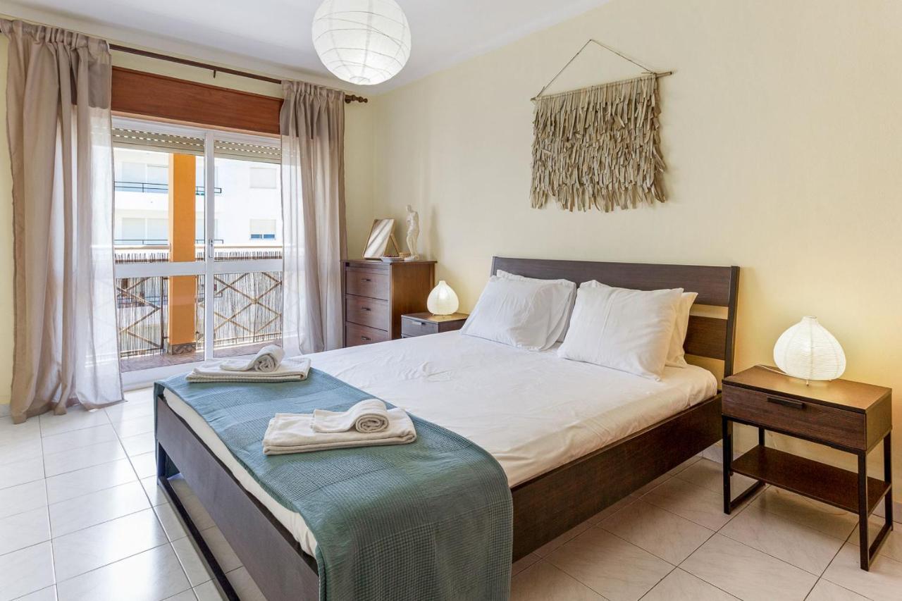 1Br Infante Flat In Quarteira By Lovelystay Exterior photo